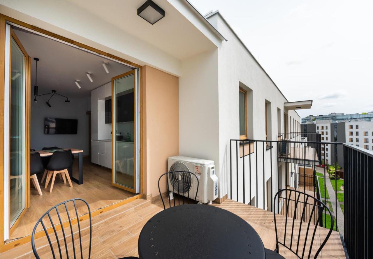 Wola Skwer Sunny Apartment Warschau Exterior foto