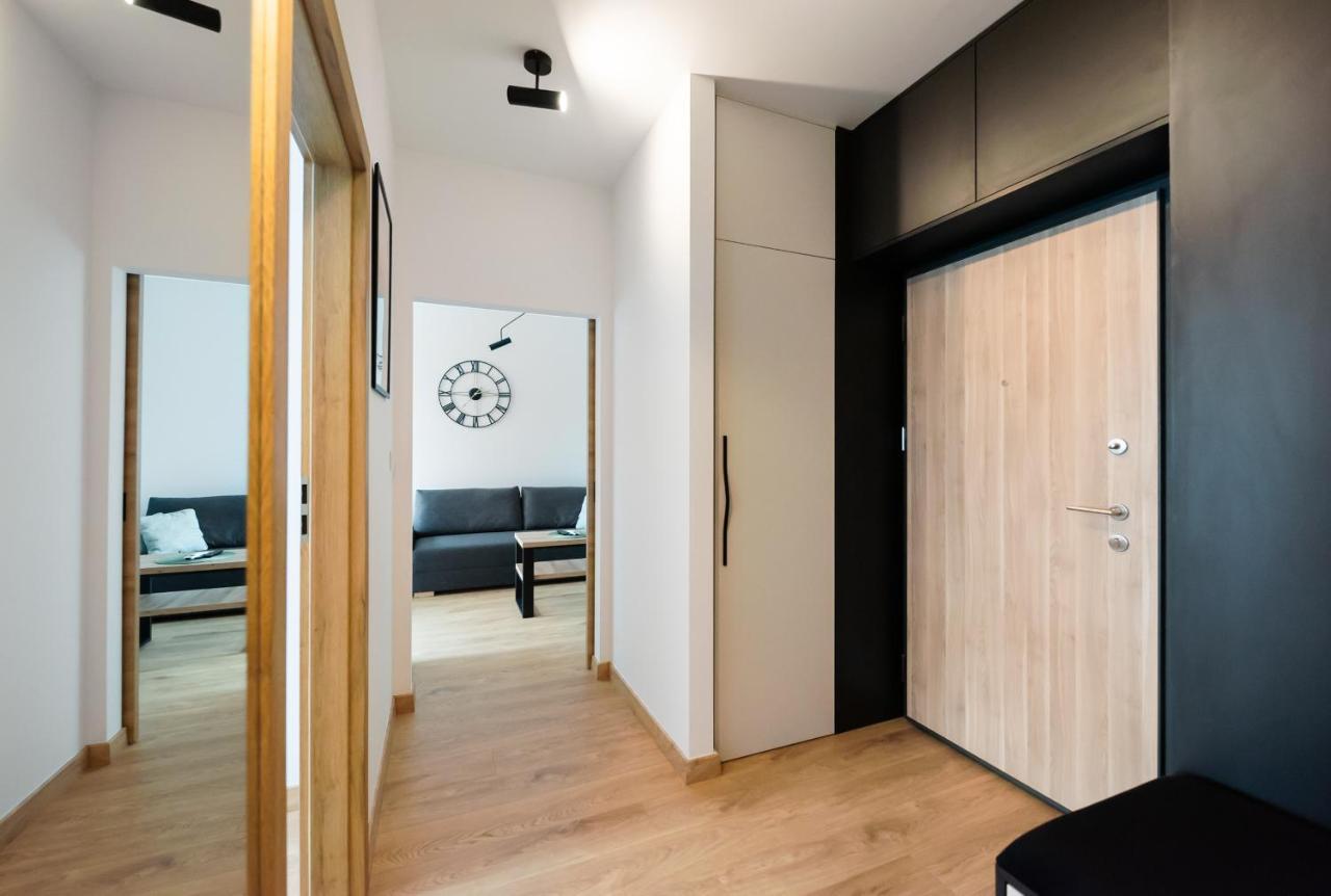 Wola Skwer Sunny Apartment Warschau Exterior foto